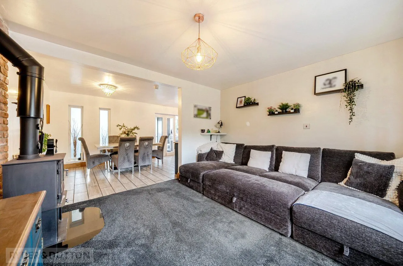 Hannerton Road, Shaw, OL2, photo 5