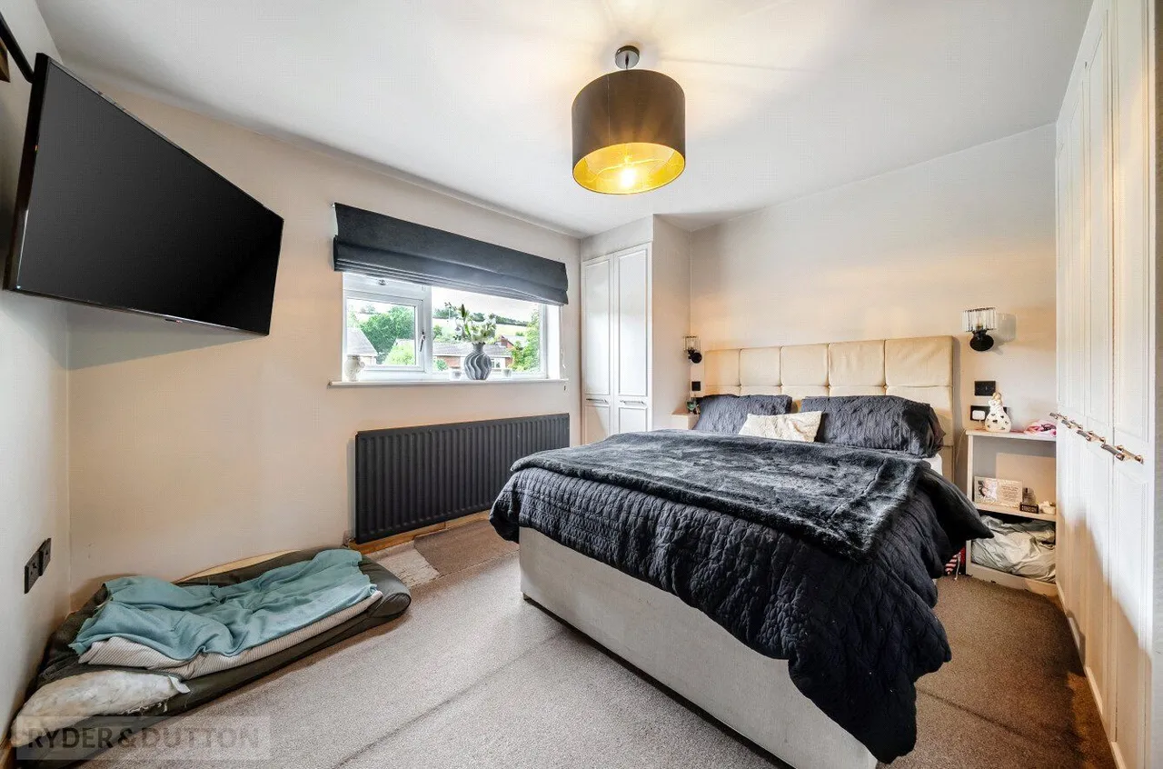 Hannerton Road, Shaw, OL2, photo 12