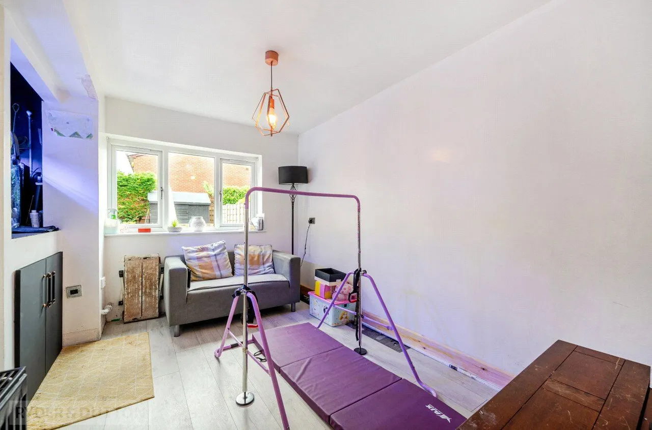 Hannerton Road, Shaw, OL2, photo 10