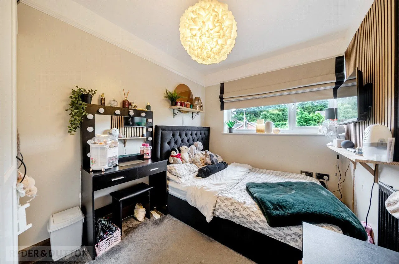 Hannerton Road, Shaw, OL2, photo 15