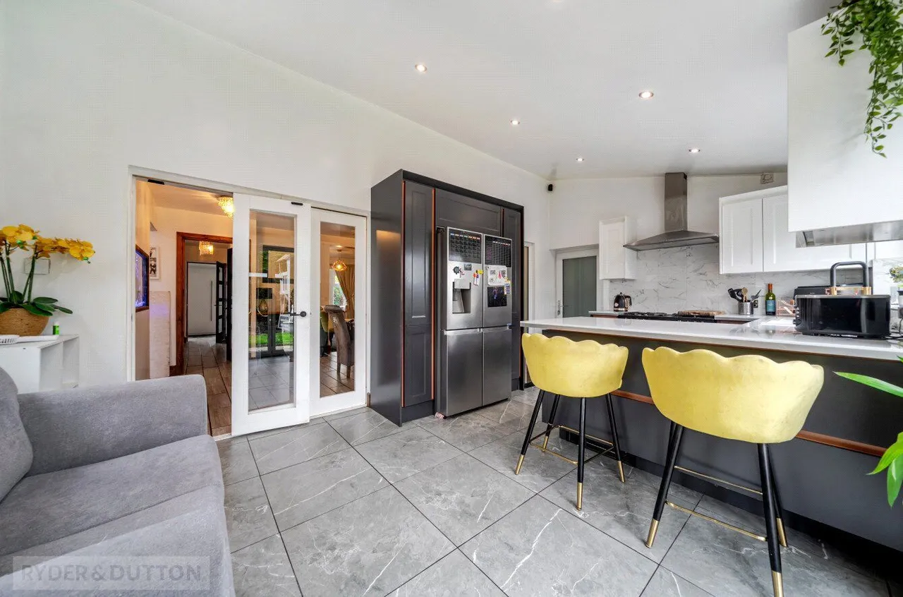 Hannerton Road, Shaw, OL2, photo 3