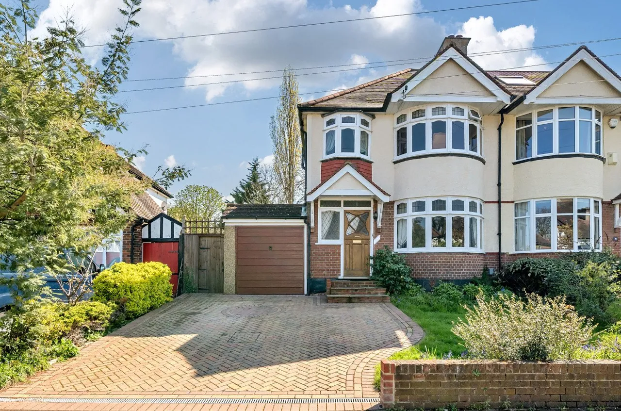 3 bed house for sale, Village Way, Beckenham, BR3