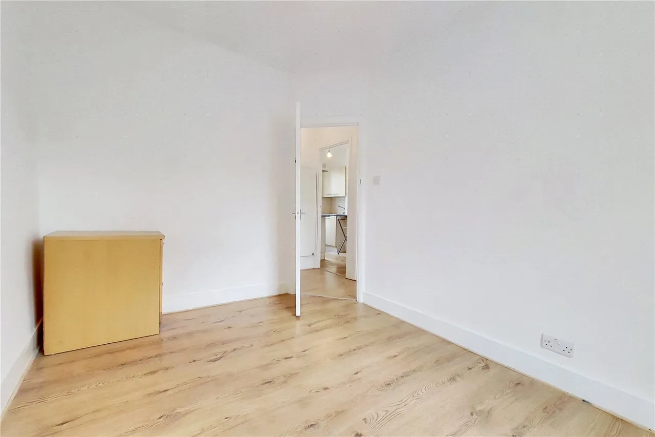 Lockhurst Street, London, E5, photo 4
