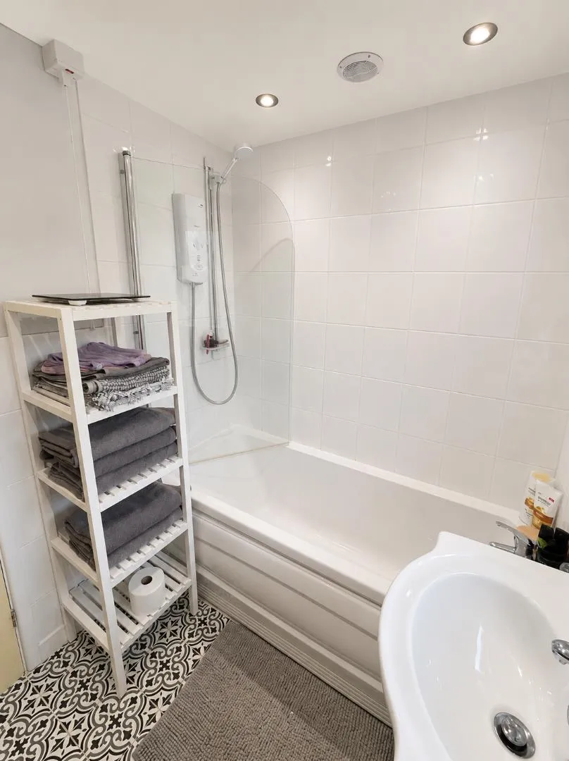 Rossall Avenue, Radcliffe, Manchester, M26 1JD, photo 10
