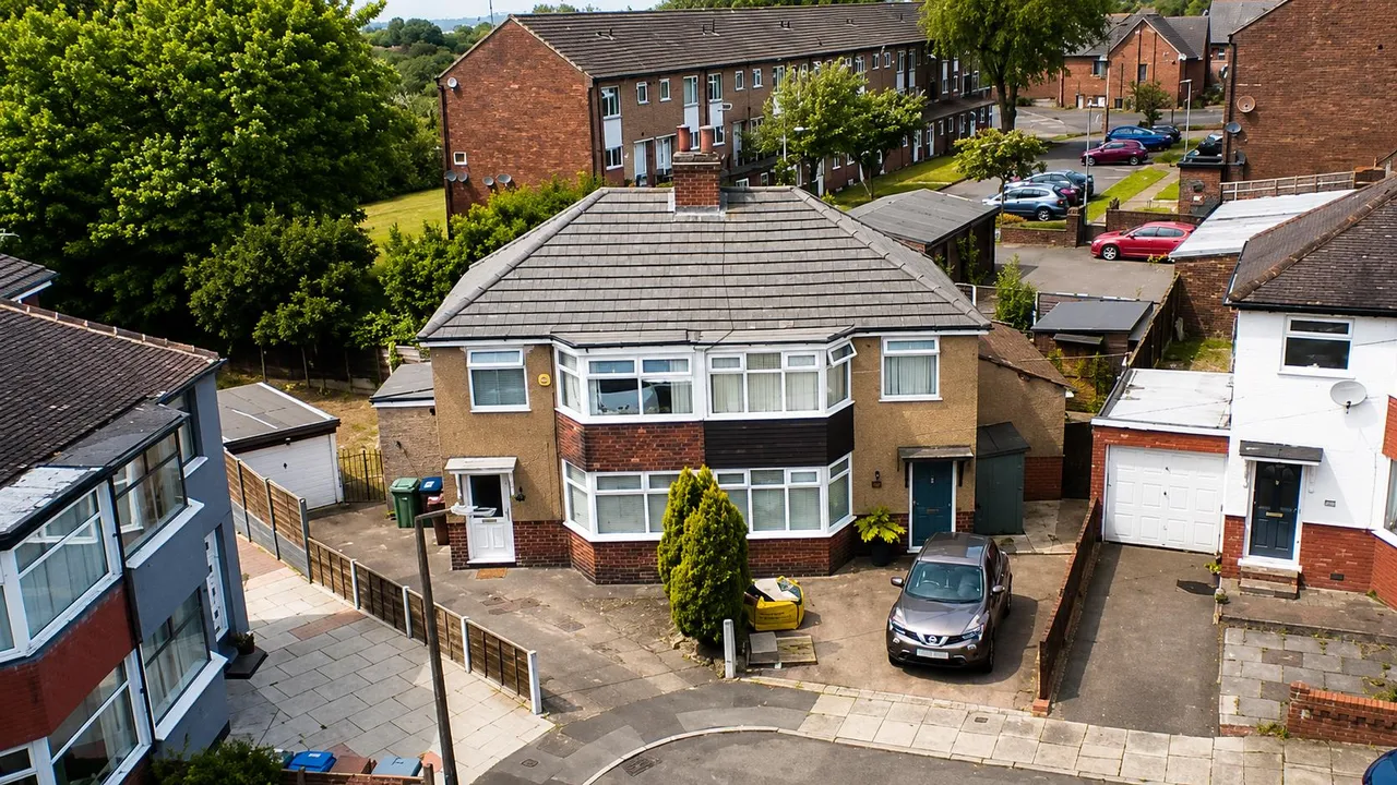 Rossall Avenue, Radcliffe, Manchester, M26 1JD, photo 15