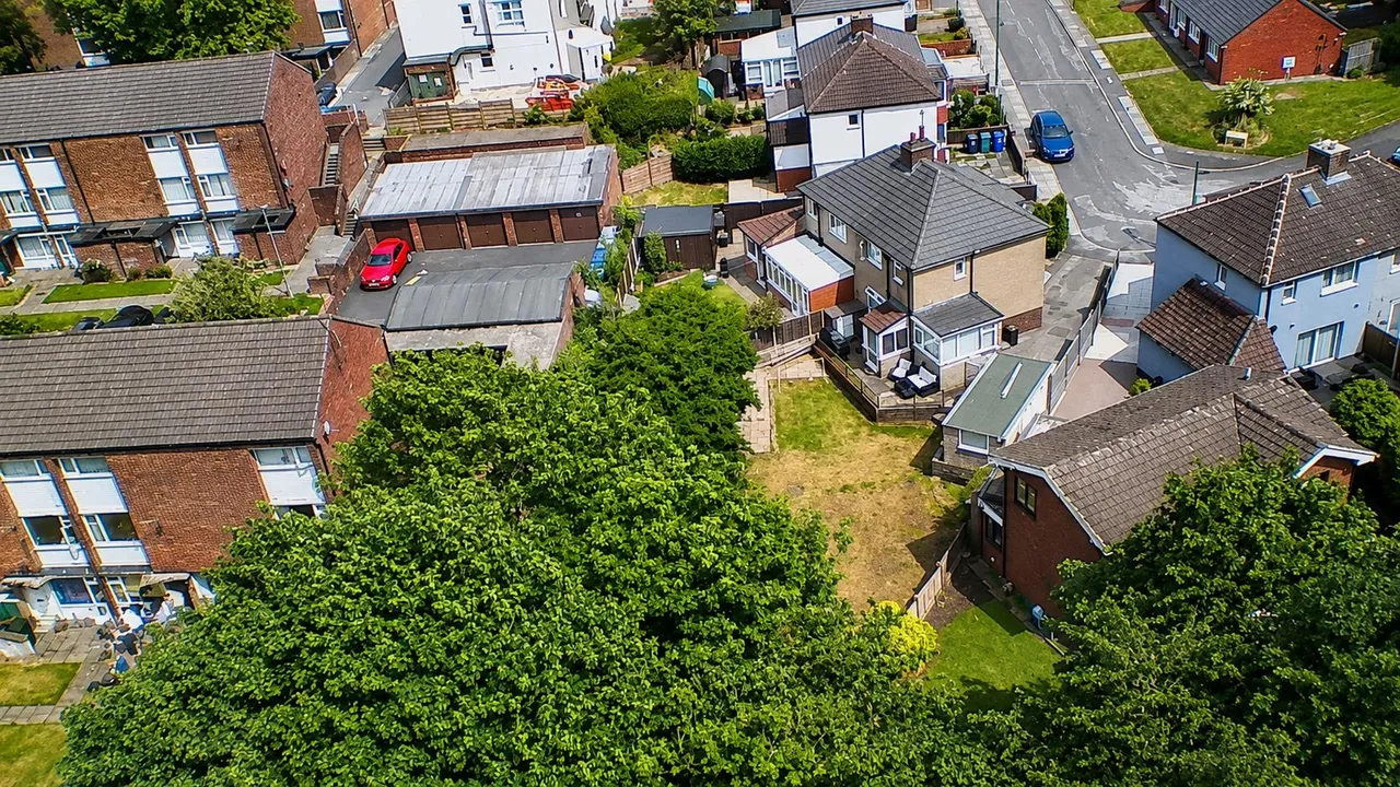Rossall Avenue, Radcliffe, Manchester, M26 1JD, photo 11