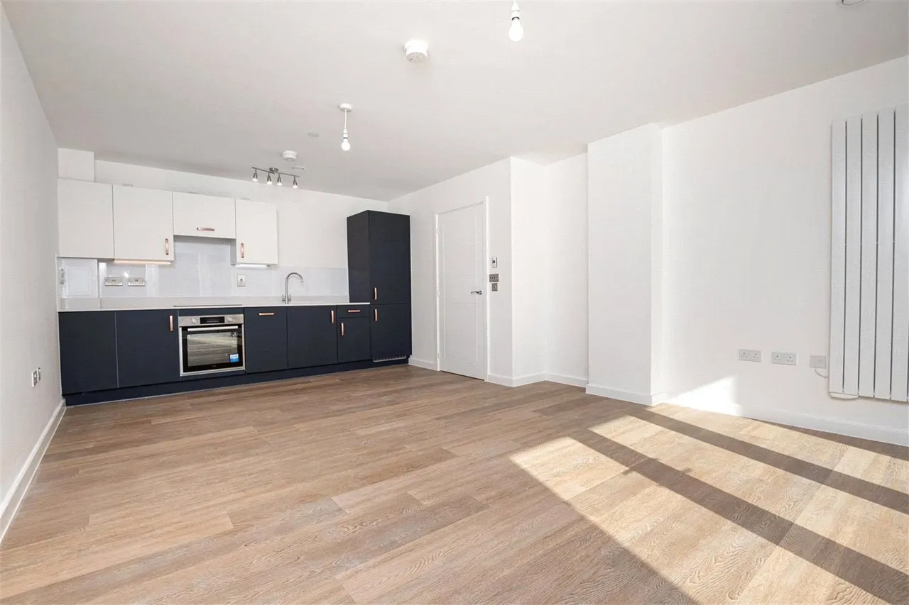 Station Avenue, Walton-On-Thames, KT12, photo 3