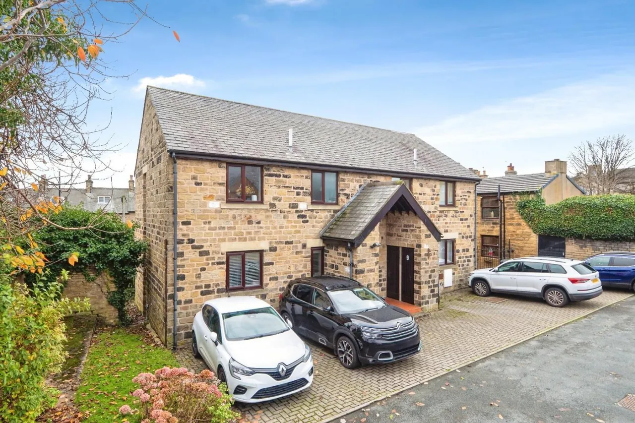 1 bed flat for sale — Clifton Place, Pudsey