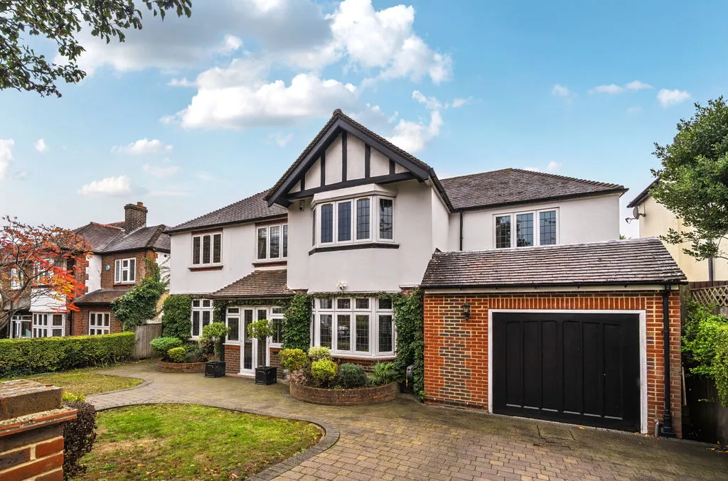 4 bed house for sale, Warwick Road, Coulsdon, CR5