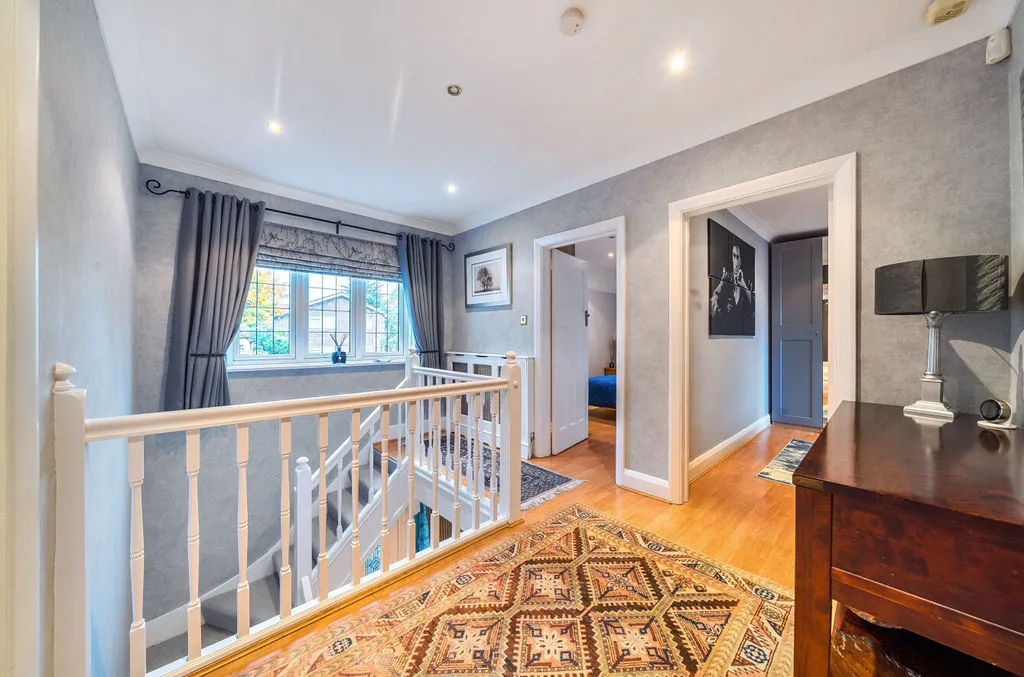 Warwick Road, Coulsdon, CR5, photo 15