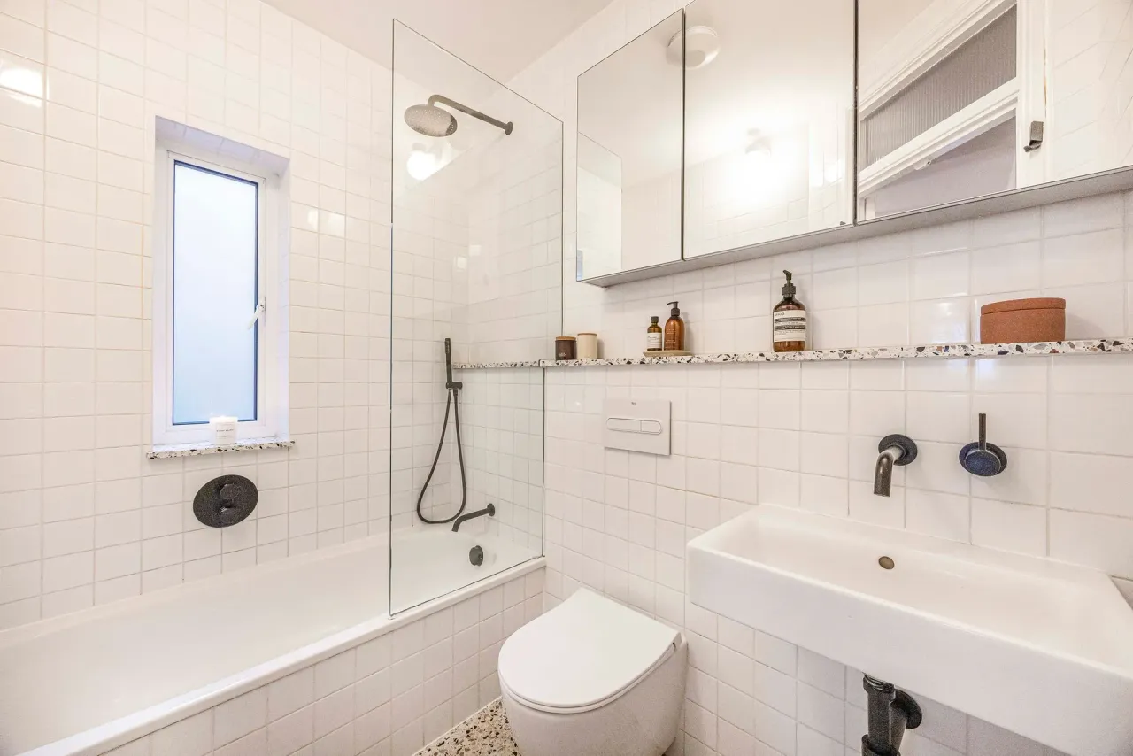 Francis Road, Leyton, E10, photo 12