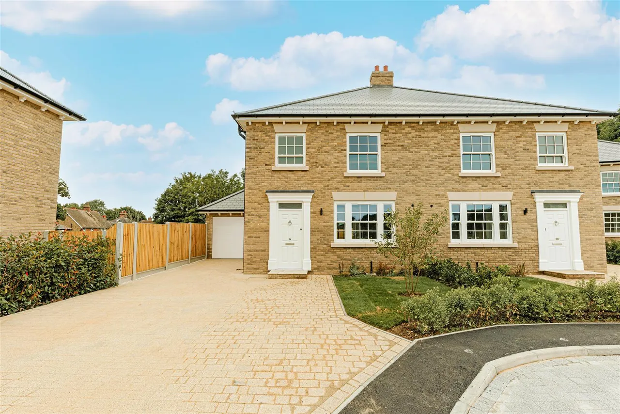 3 bed house for sale — Rose Hill, Ash, Canterbury, Kent, CT3 2HJ