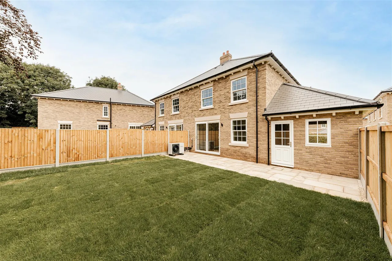 Rose Hill, Ash, Canterbury, Kent, CT3 2HJ, photo 6