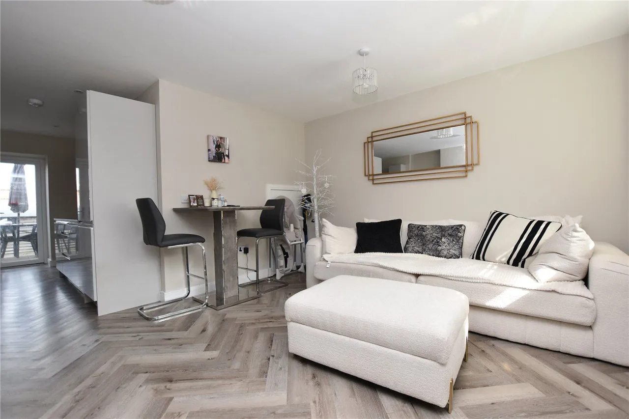 Sterling Rise, Morley, LS27, photo 16