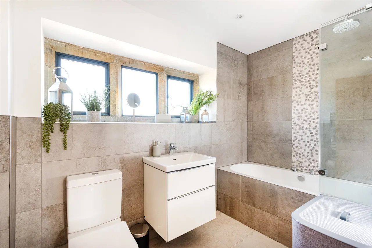 Spring Lane, Alderton, NN12, photo 14