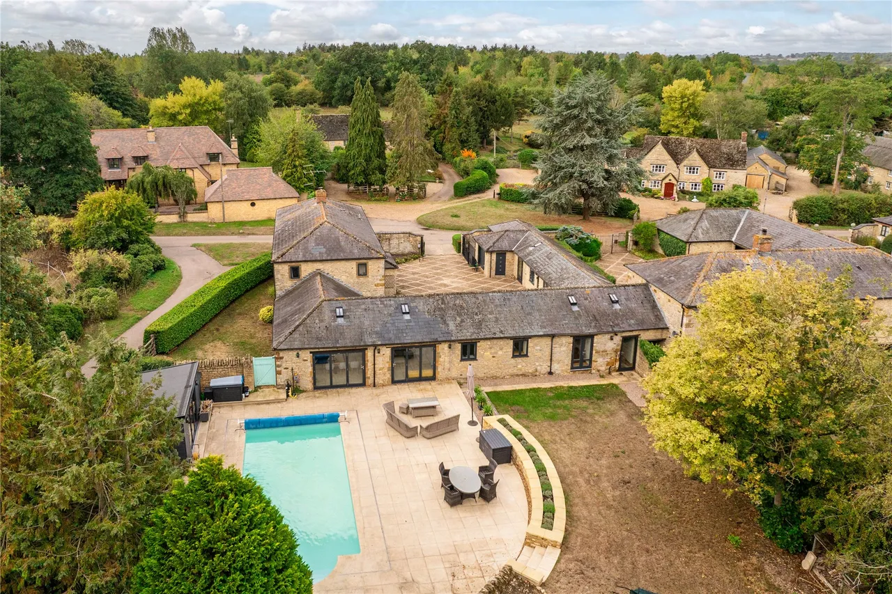 Spring Lane, Alderton, NN12, photo 16