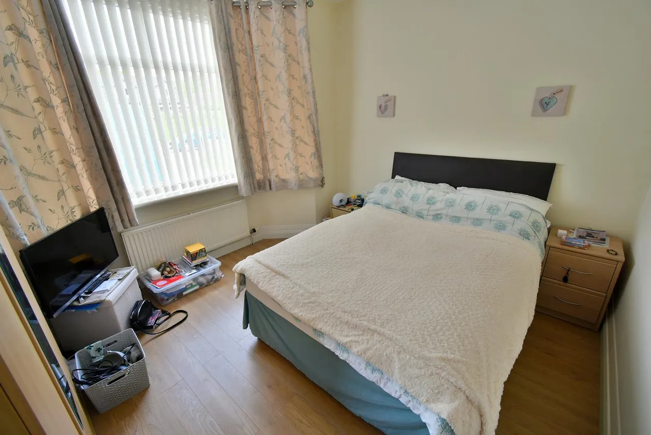 New Road, BH22, photo 11