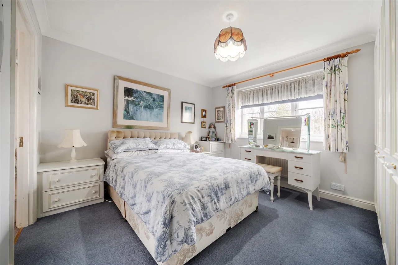 Gainsborough Mews, Titchfield, photo 12