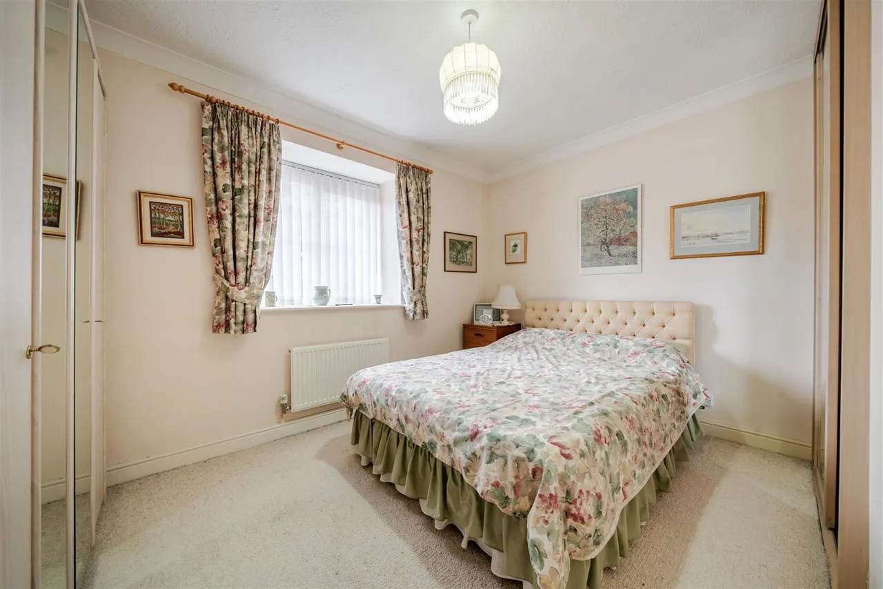 Gainsborough Mews, Titchfield, photo 14