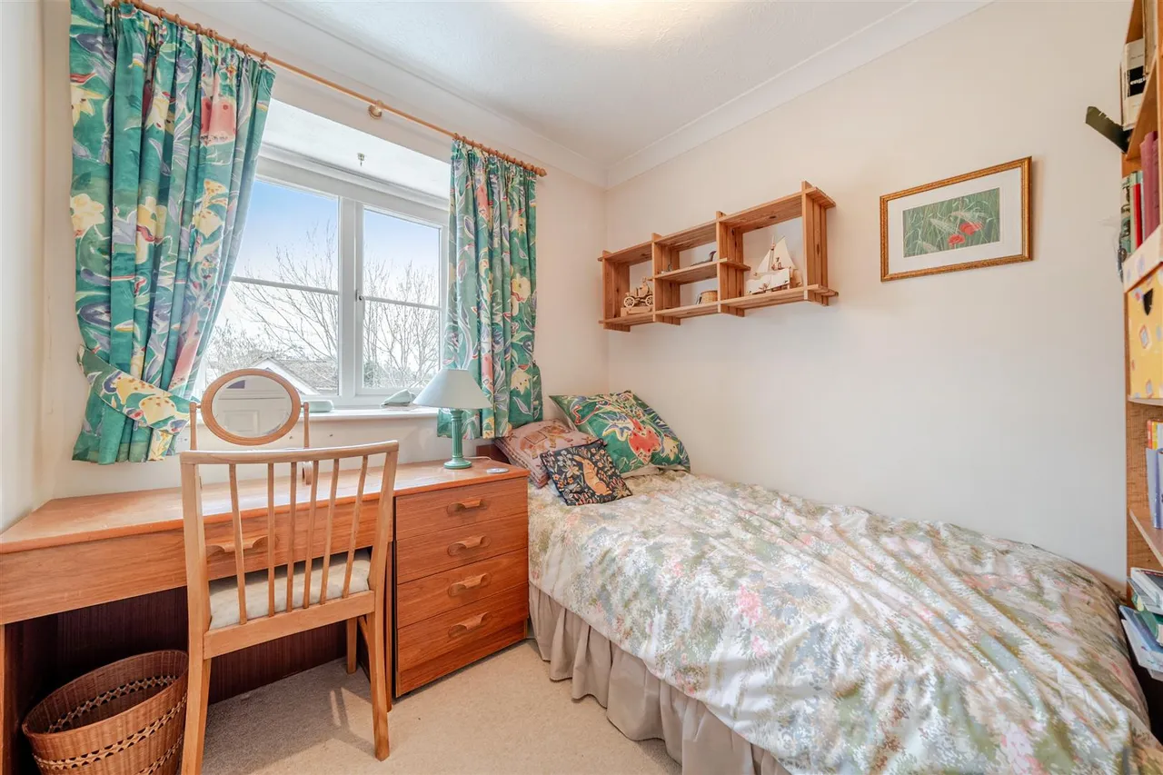 Gainsborough Mews, Titchfield, photo 17