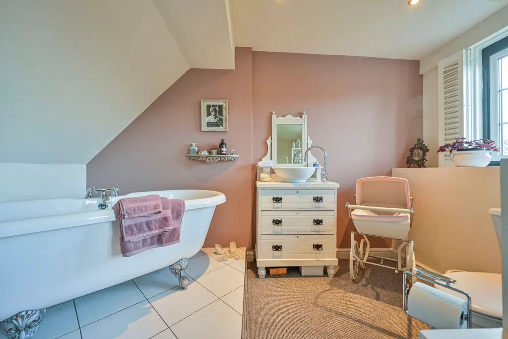 Walsall Road, Great Wyrley, WS6, photo 5