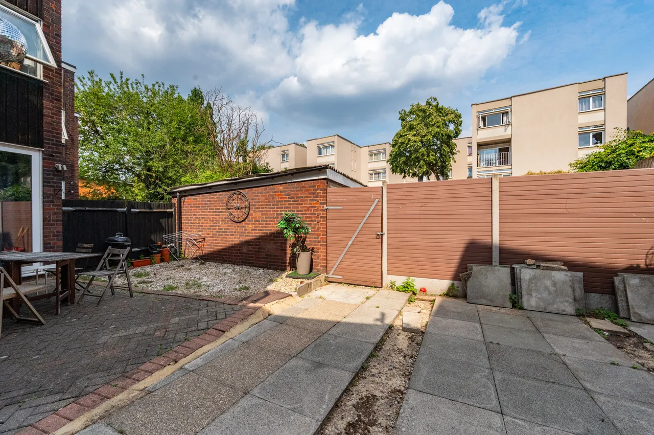 Wix's Lane, SW4, photo 5