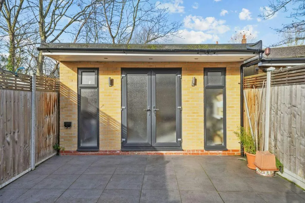 Hatherley Road, London, E17, photo 15
