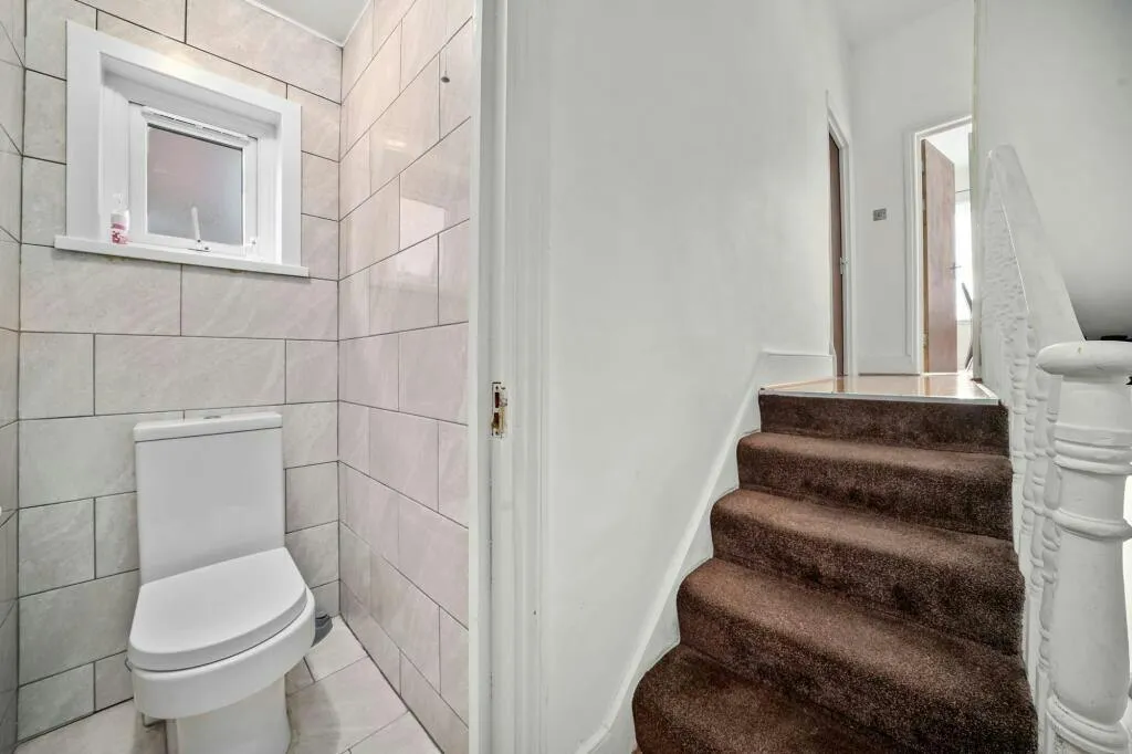 Hatherley Road, London, E17, photo 10