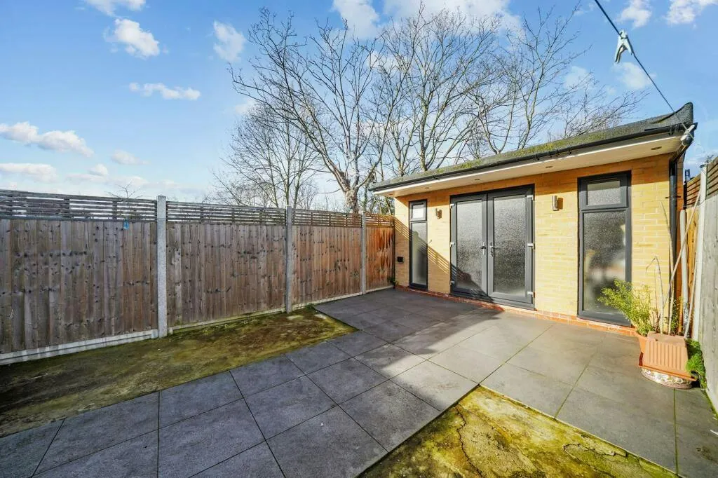 Hatherley Road, London, E17, photo 2