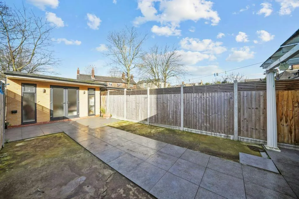 Hatherley Road, London, E17, photo 16