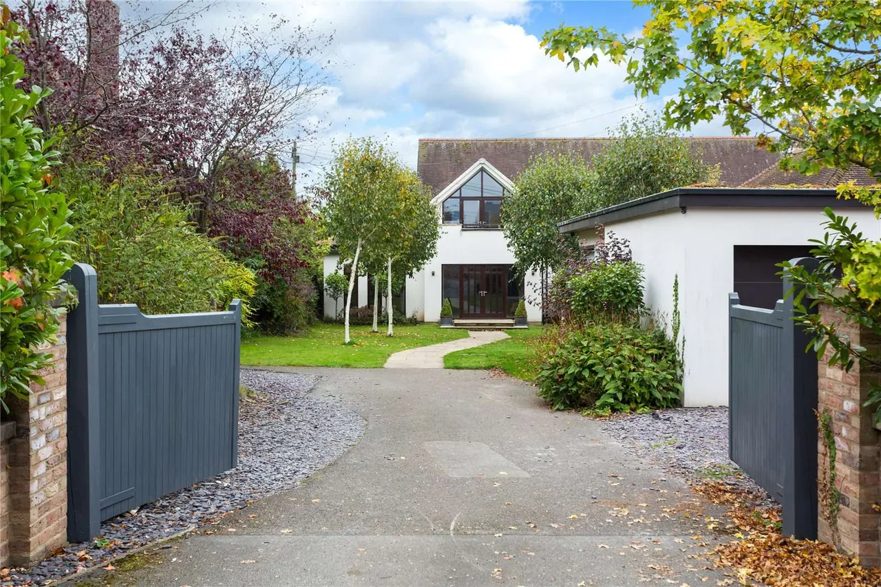4 bed house for sale — Church Hill, Easingwold, York, YO61 3JX