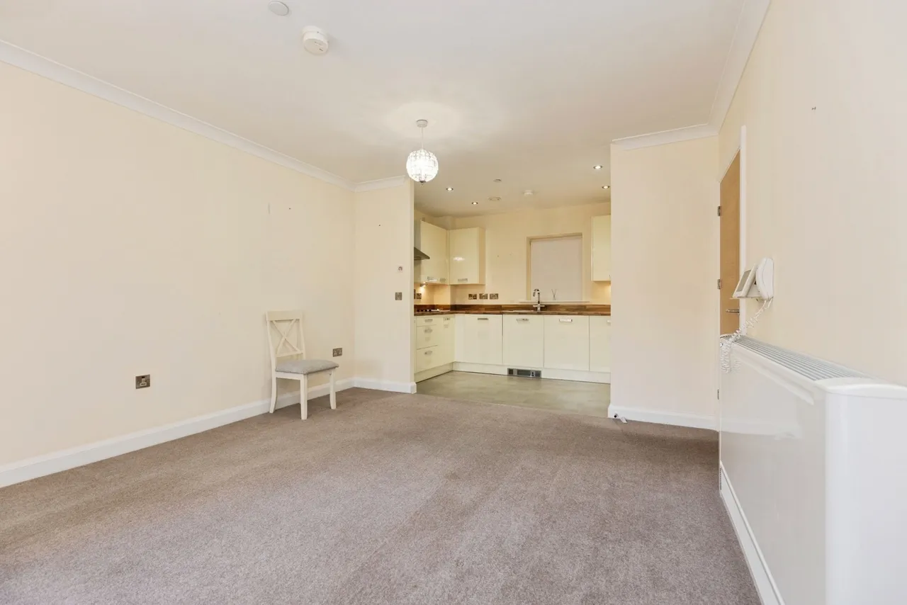 PARK GARDENS, Bath Road, Banbury, Oxfordshire, OX16, photo 7