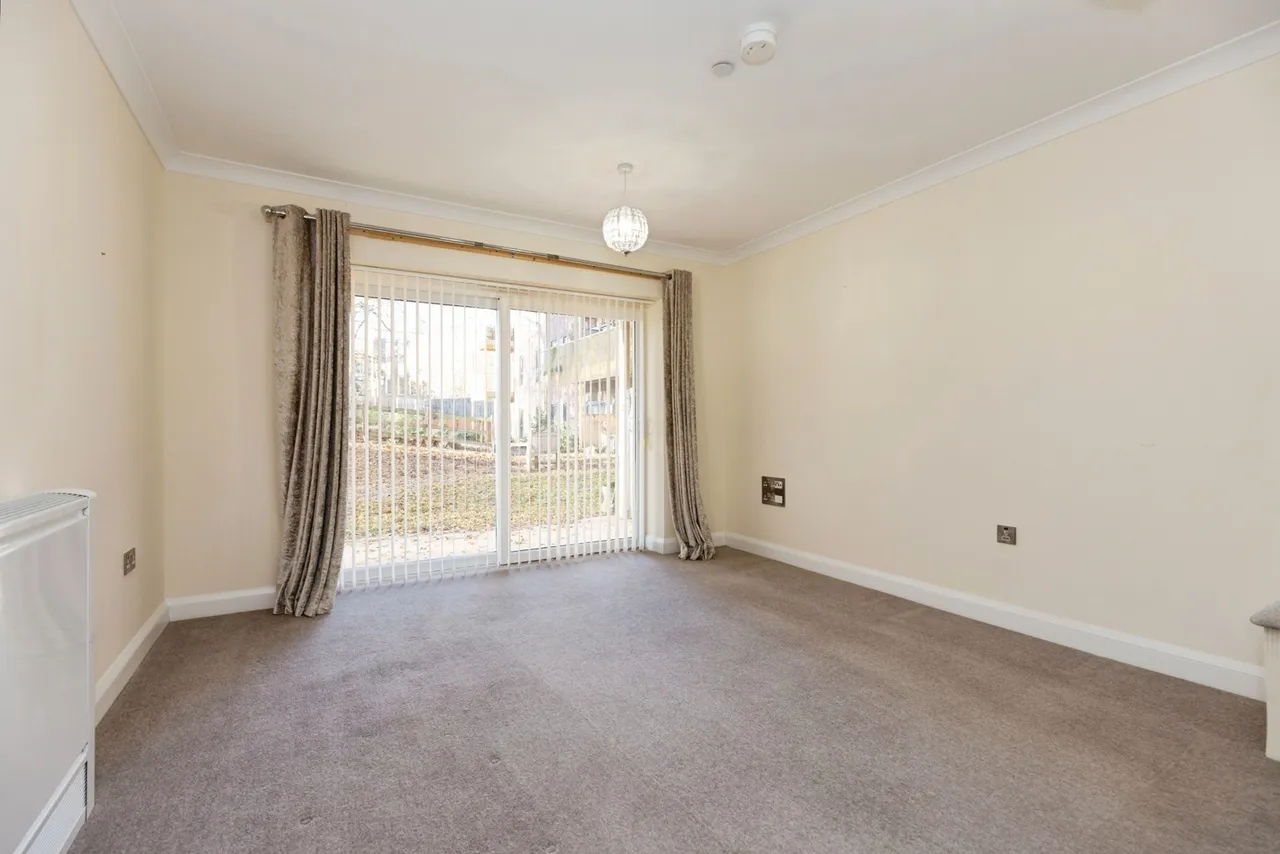 PARK GARDENS, Bath Road, Banbury, Oxfordshire, OX16, photo 5