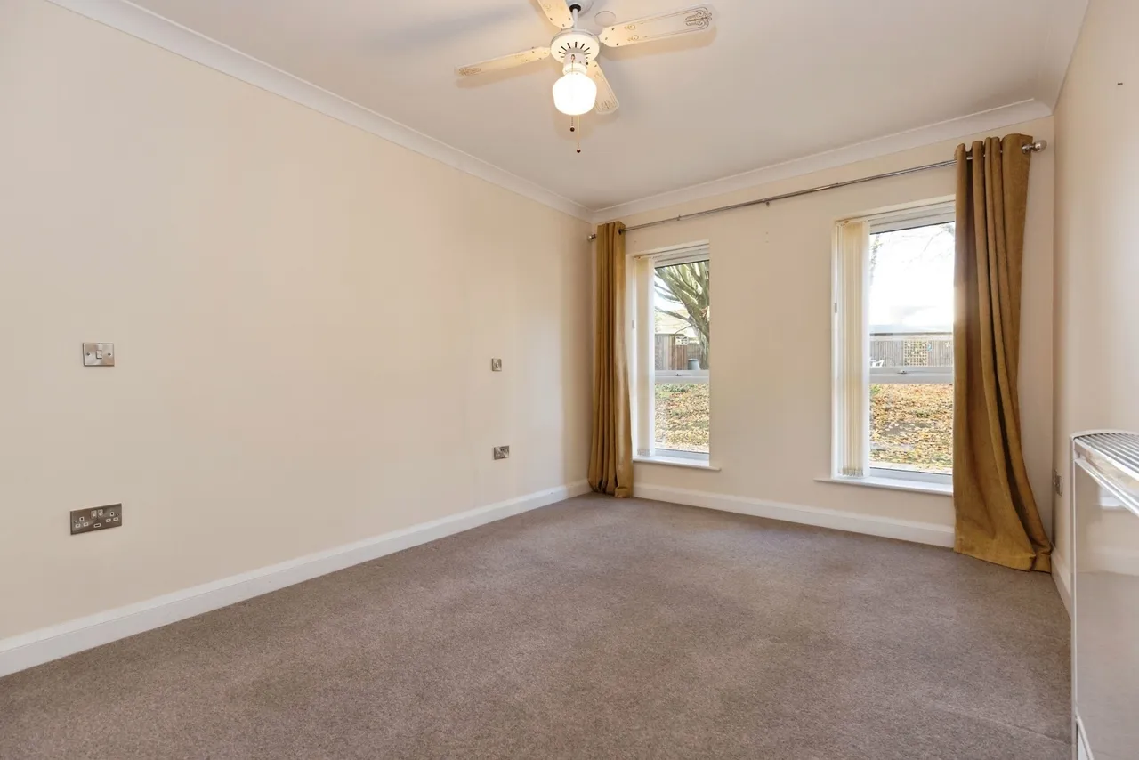 PARK GARDENS, Bath Road, Banbury, Oxfordshire, OX16, photo 8