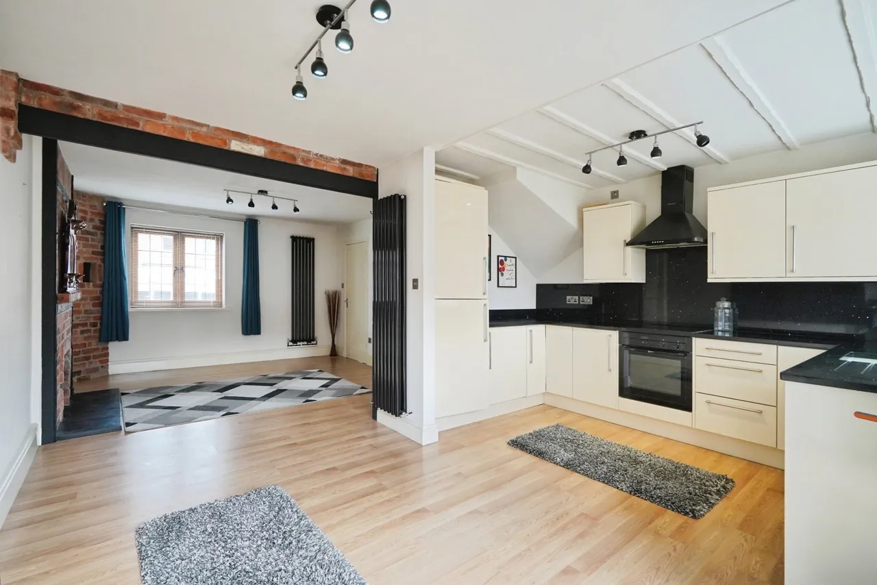 The Callis, Ashby-de-la-Zouch, LE65, photo 3