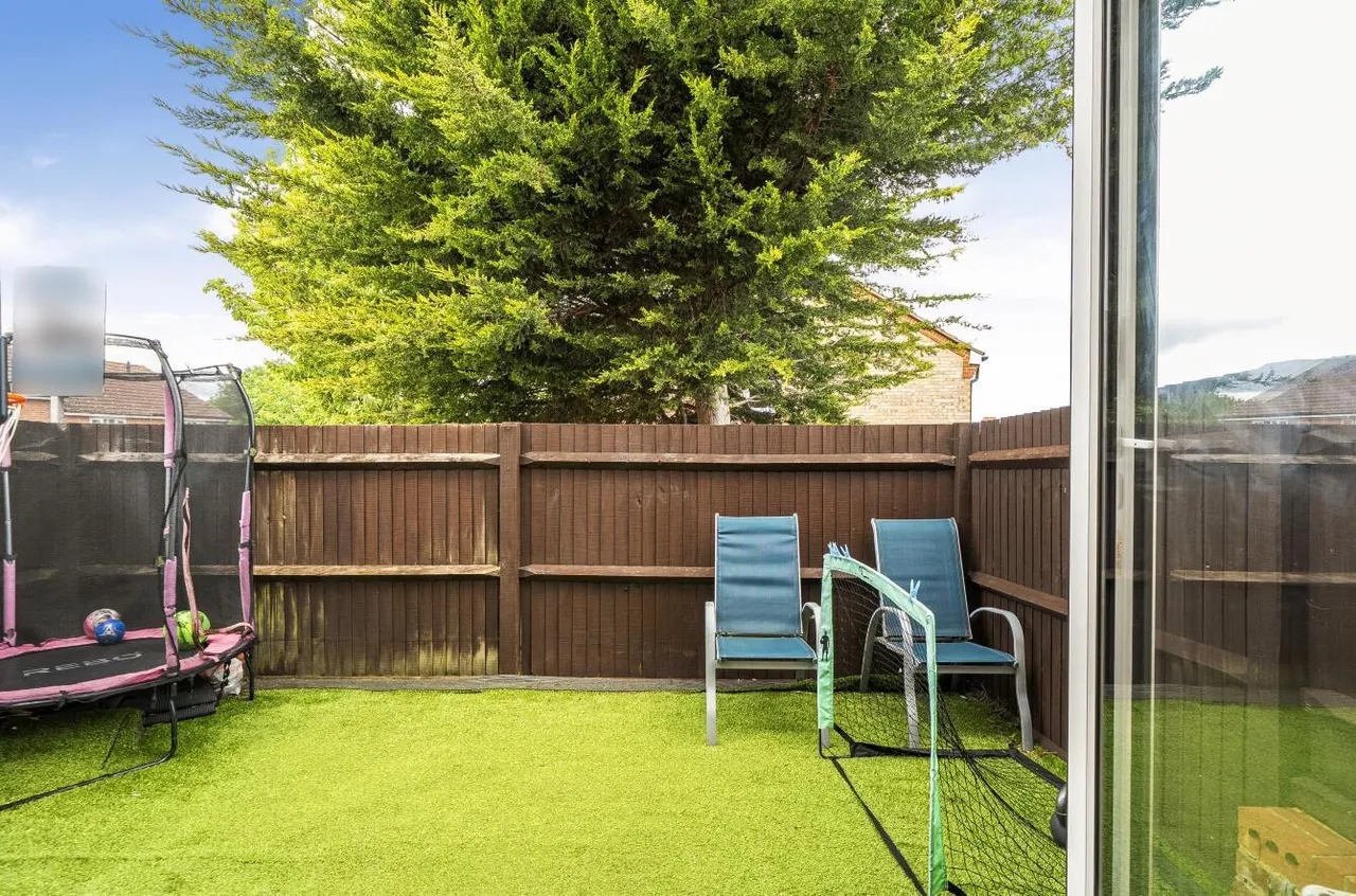Neville Close, Banstead, SM7 2QZ, photo 7