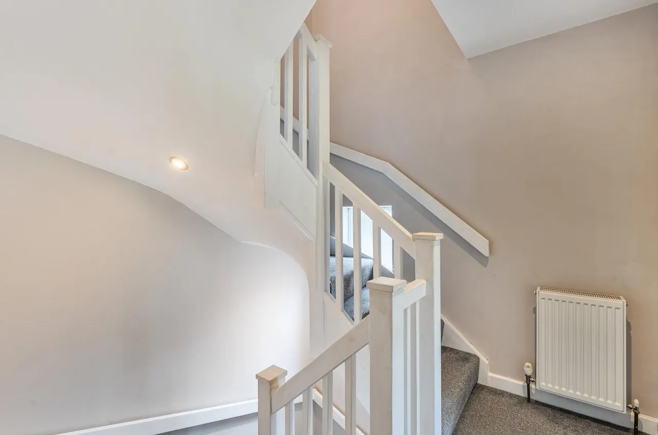 Neville Close, Banstead, SM7 2QZ, photo 10