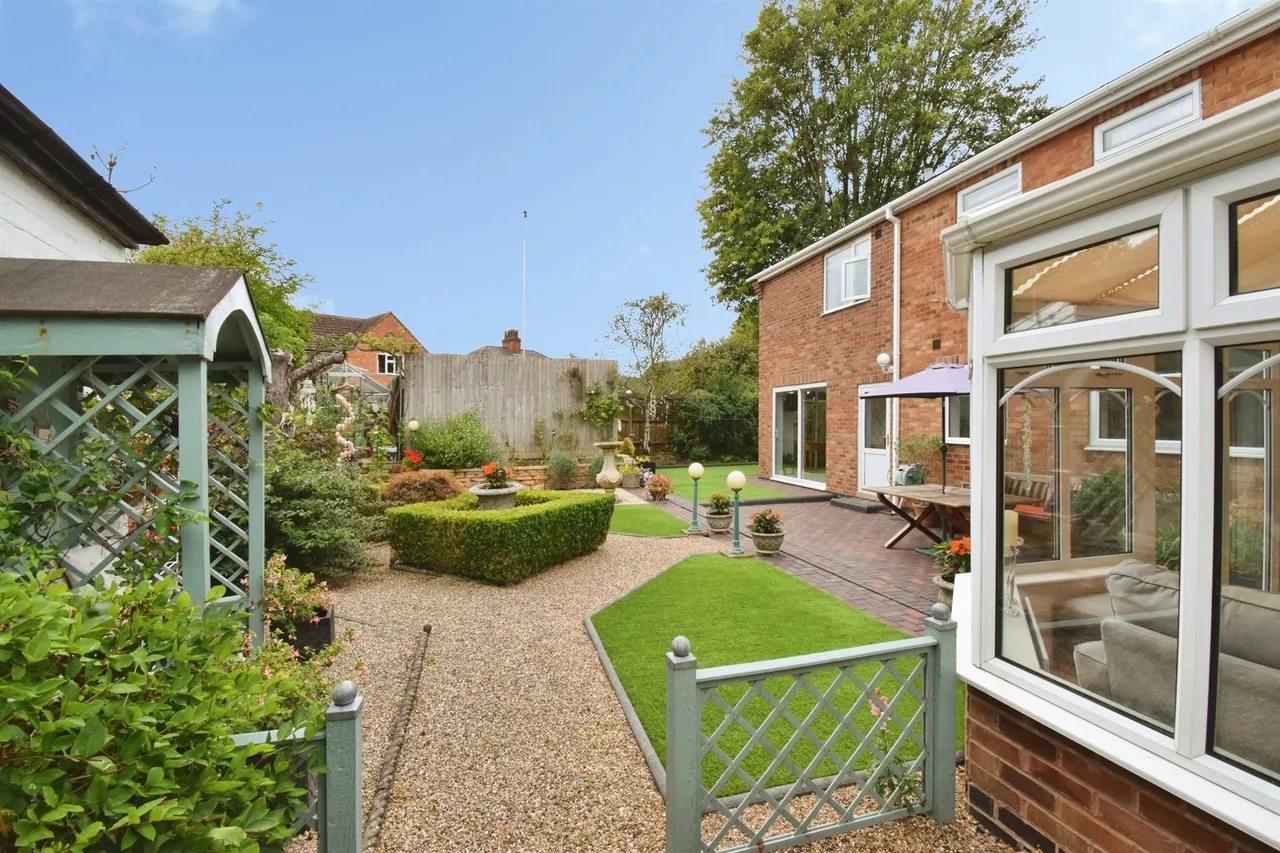 Hollies Way, Thurnby, LE7, photo 28