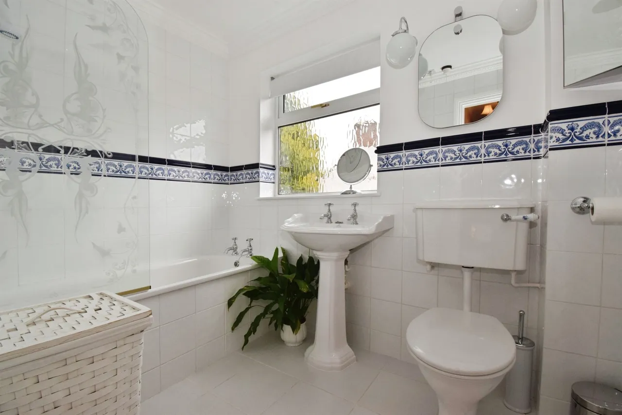 Hollies Way, Thurnby, LE7, photo 27