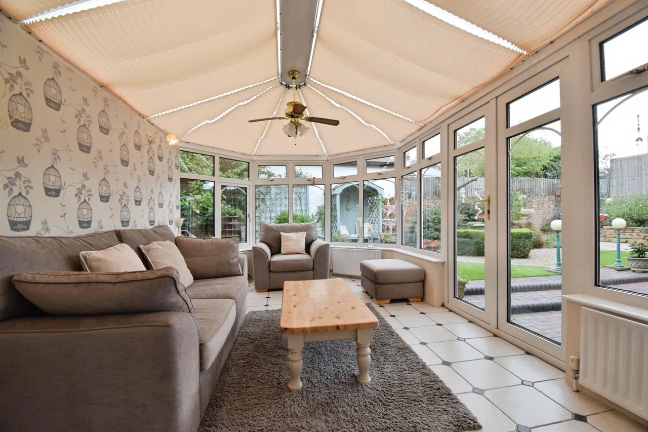 Hollies Way, Thurnby, LE7, photo 13