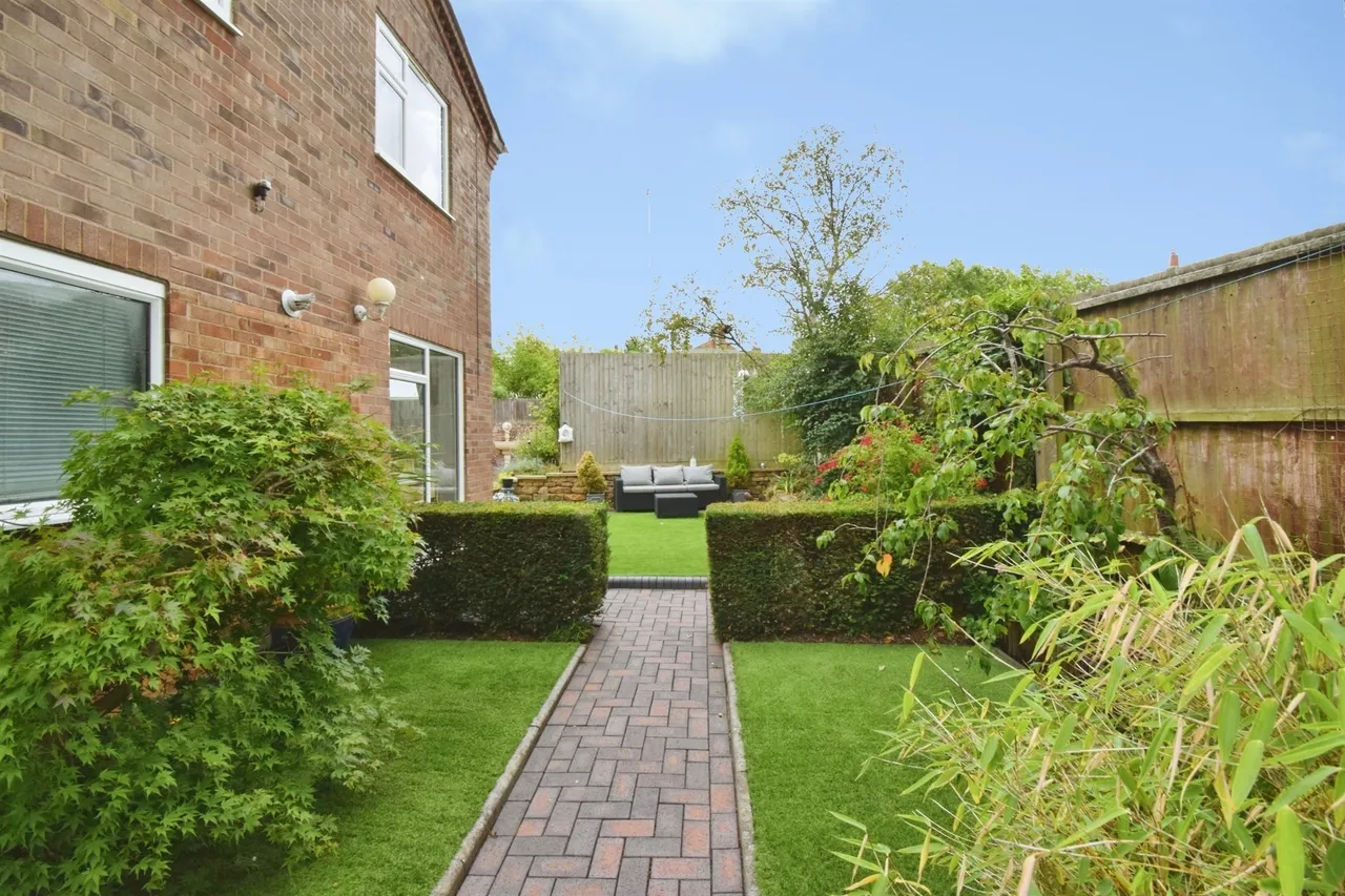 Hollies Way, Thurnby, LE7, photo 31