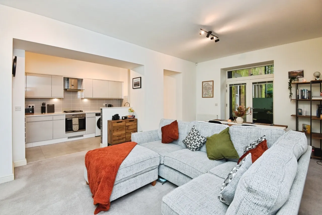 2 bed flat for sale, Kershaw Drive, Lancaster, LA1