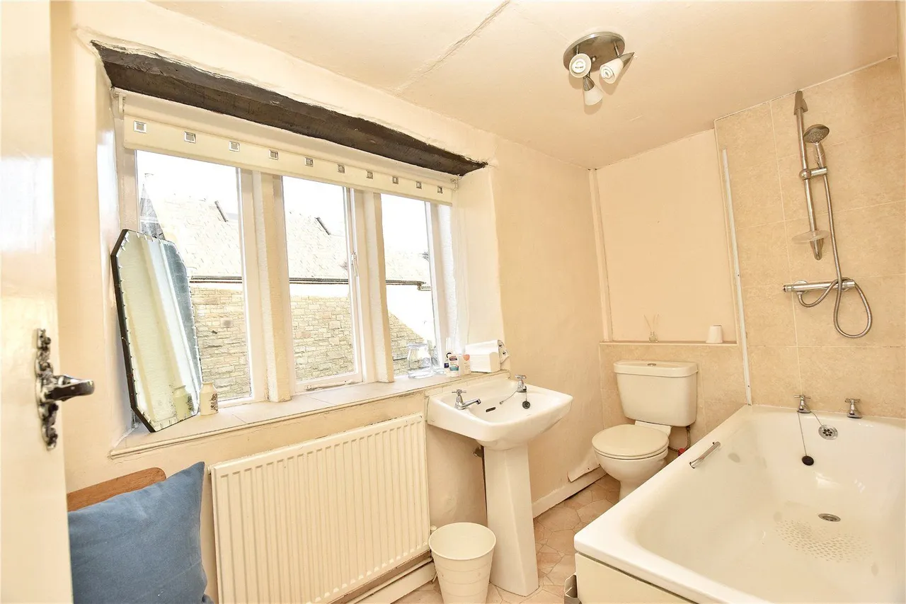New Mills Road, Hayfield, SK22, photo 17