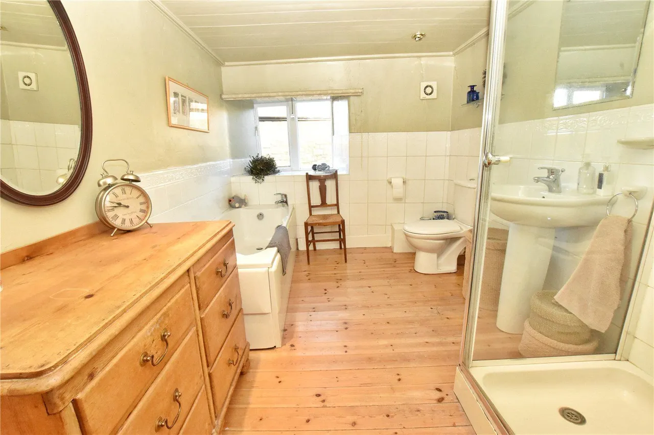 New Mills Road, Hayfield, SK22, photo 9