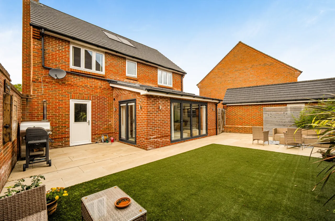 Delamere Gardens, Fair Oak, SO50, photo 14