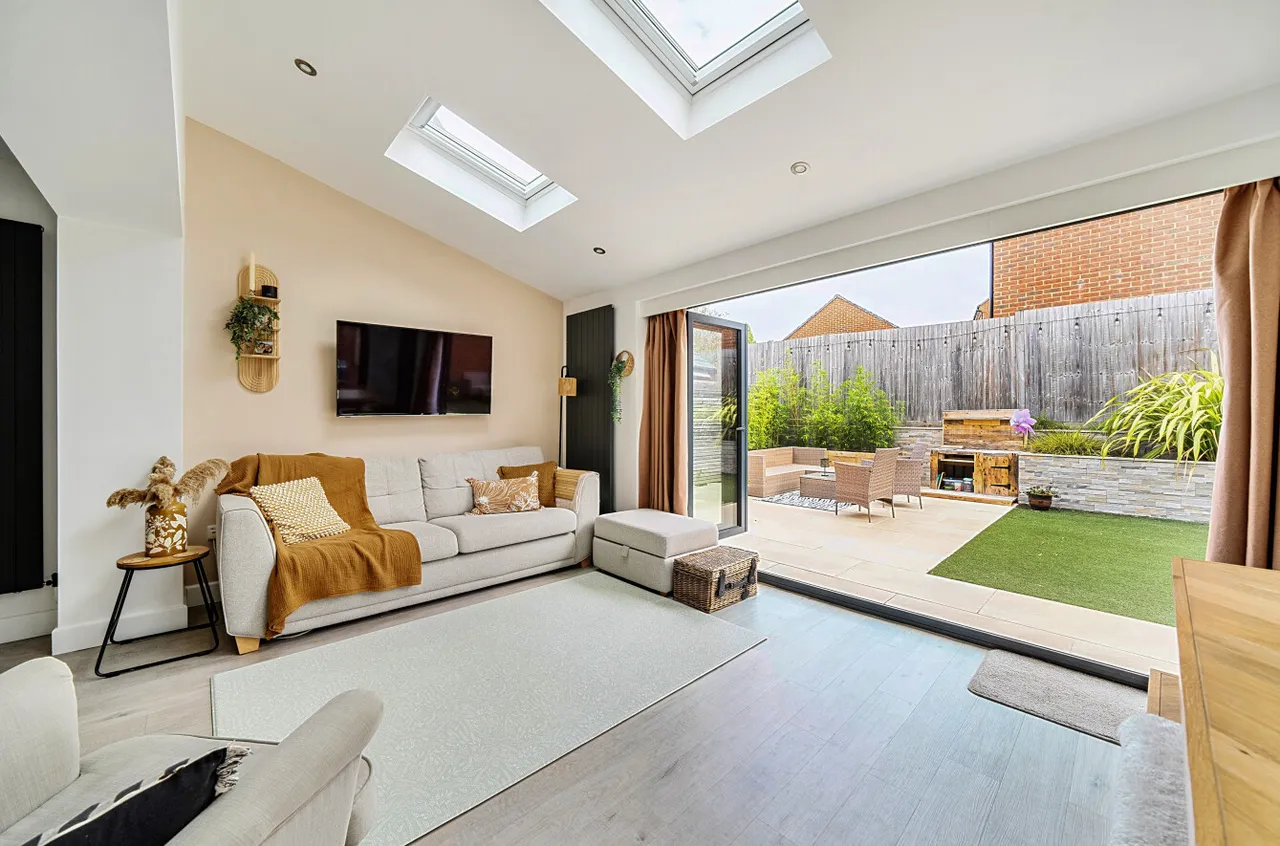 Delamere Gardens, Fair Oak, SO50, photo 16