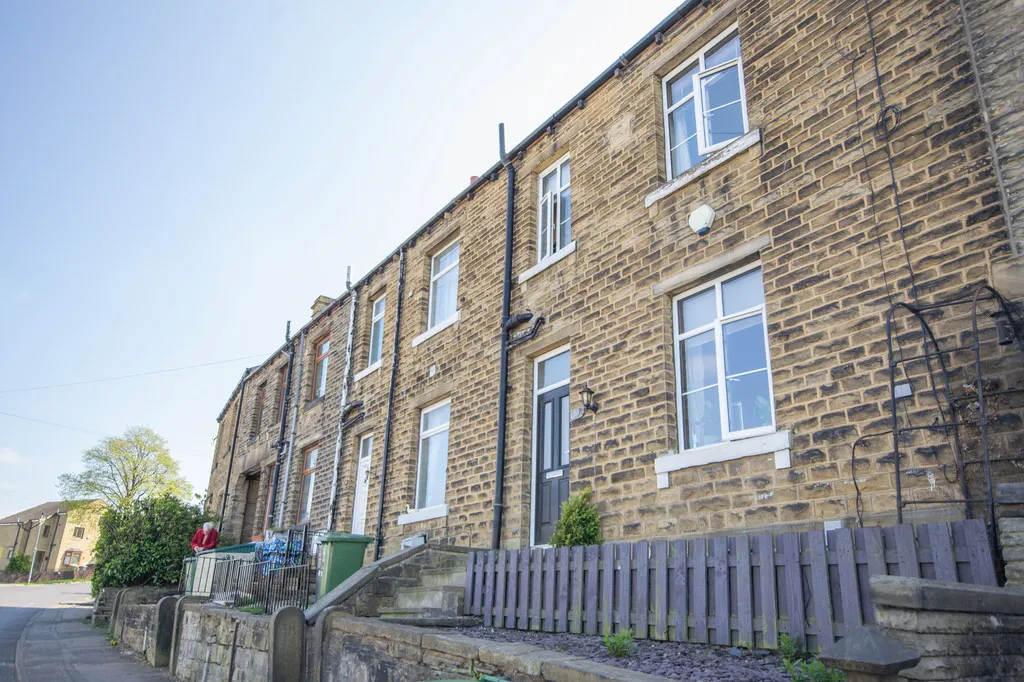 2 bed house for sale, Fleminghouse Lane, Huddersfield