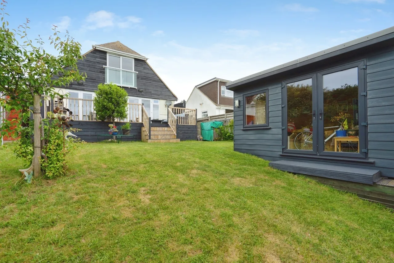 Cissbury Crescent, Saltdean, BN2, photo 9