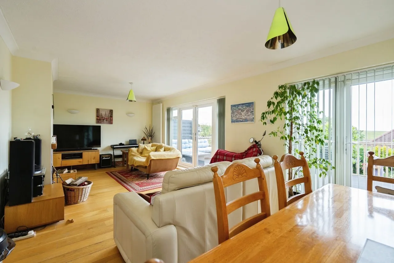 Cissbury Crescent, Saltdean, BN2, photo 8