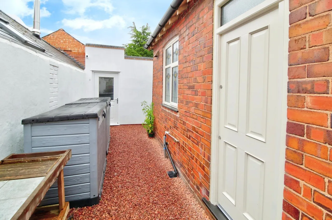 Worcester Road, Stourbridge, DY9, photo 25